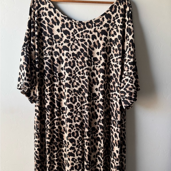 SHEIN Leopard Print Maxi Dress - Picture 3 of 10